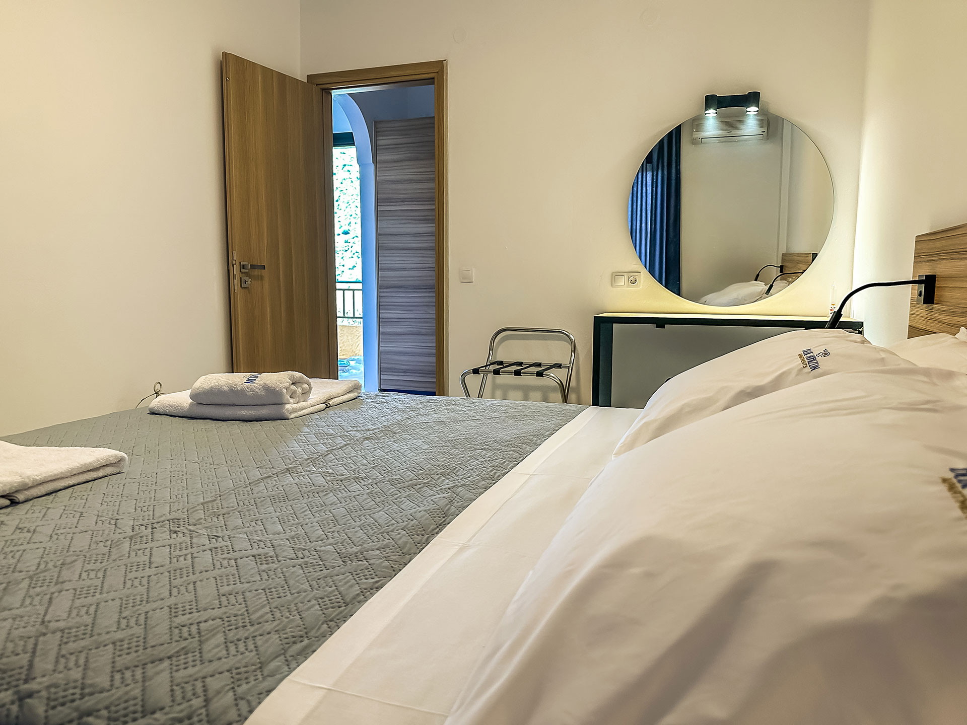 Blue Horizon Apartments room interior