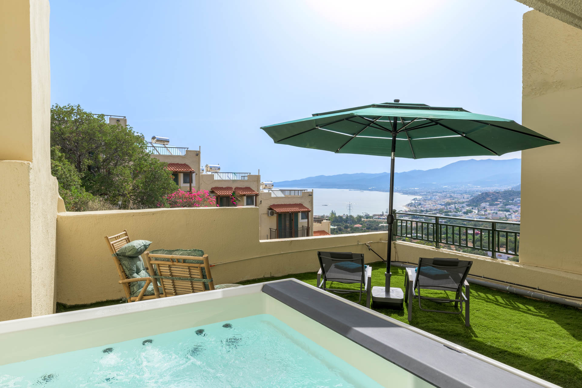 Blue Horizon Apartments 5